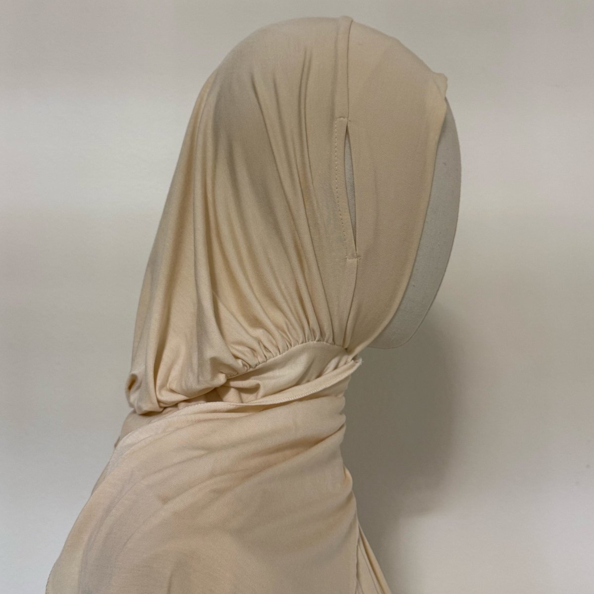 Colour range display of instant snap-close hijab liners